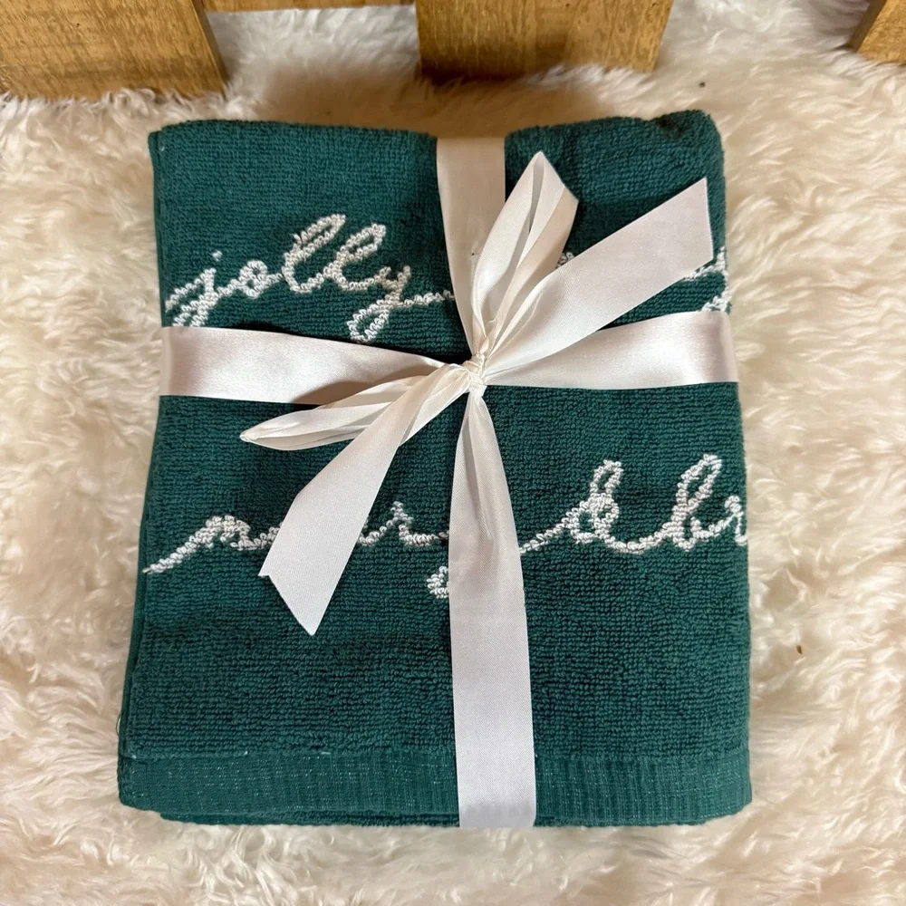 Holiday Script Martex ‘Tis The Season Christmas Hand Towels X 2 New 16 X 28